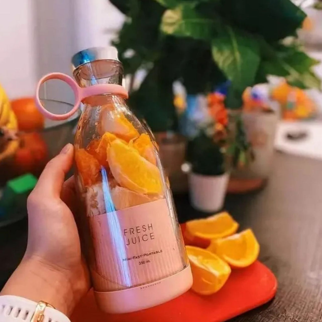 Portable Mini Juice Blender — USB Rechargeable Bottle-Style Smoothie Maker